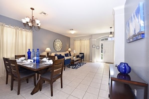 Hus, 6 soverom | Spiseområde på rommet