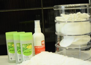 Haartrockner, Handtücher