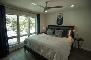 4 bedrooms, iron/ironing board, free WiFi, bed sheets - Welcome to the Wapo Retreat (Amery)