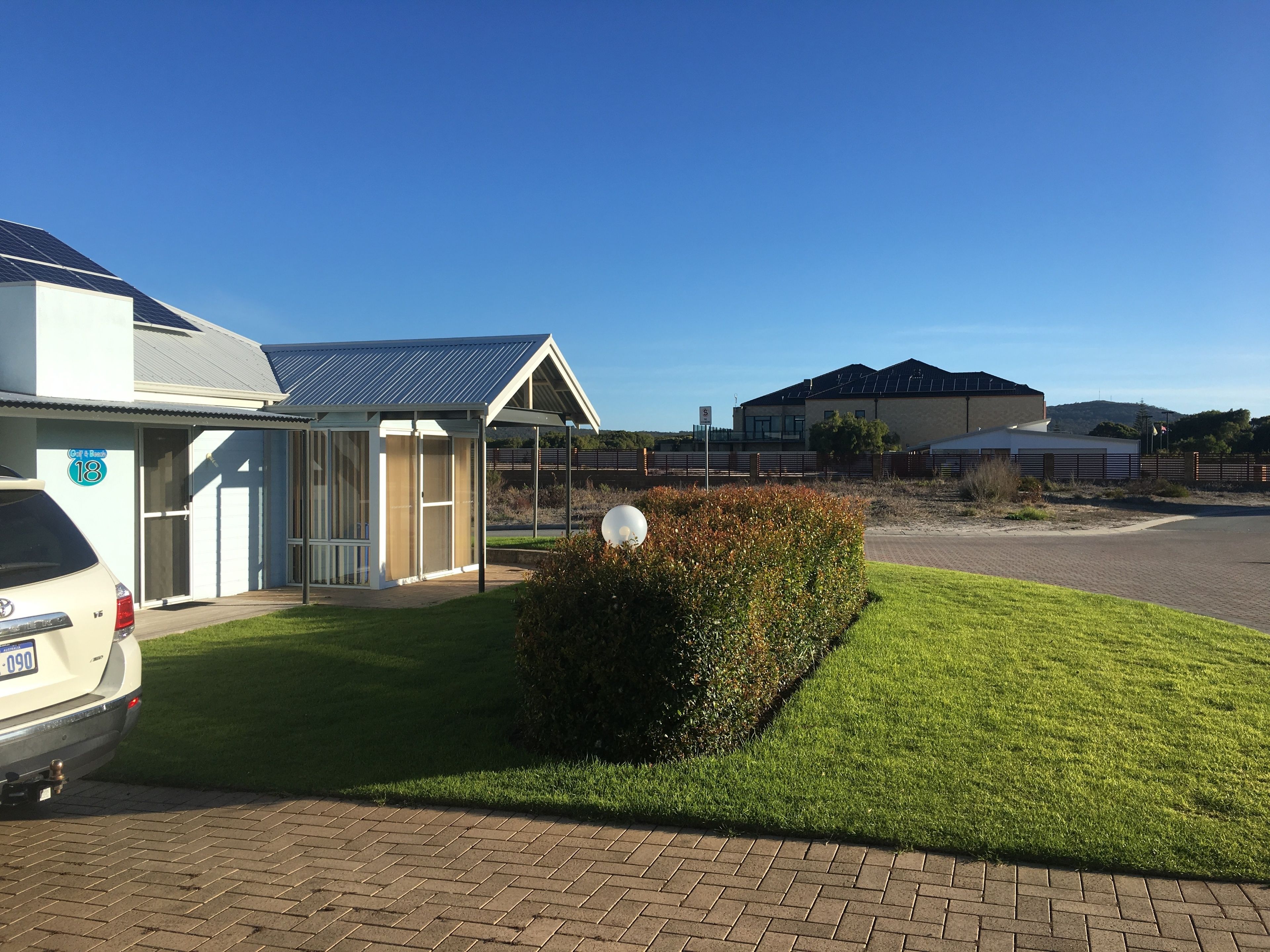 المنشأة من الخارج