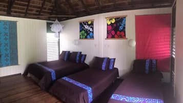 Kamar Keluarga, pemandangan kebun (Duplex 2) | Wi-Fi gratis dan seprai linen