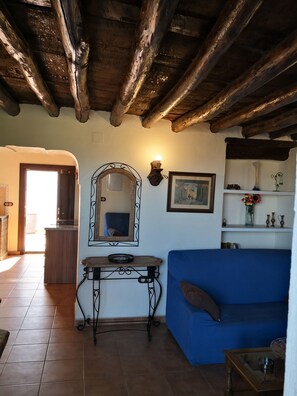 Interior - Rural house near Granada. Private pool, barbecue and fireplace.  (Pinos Puente)