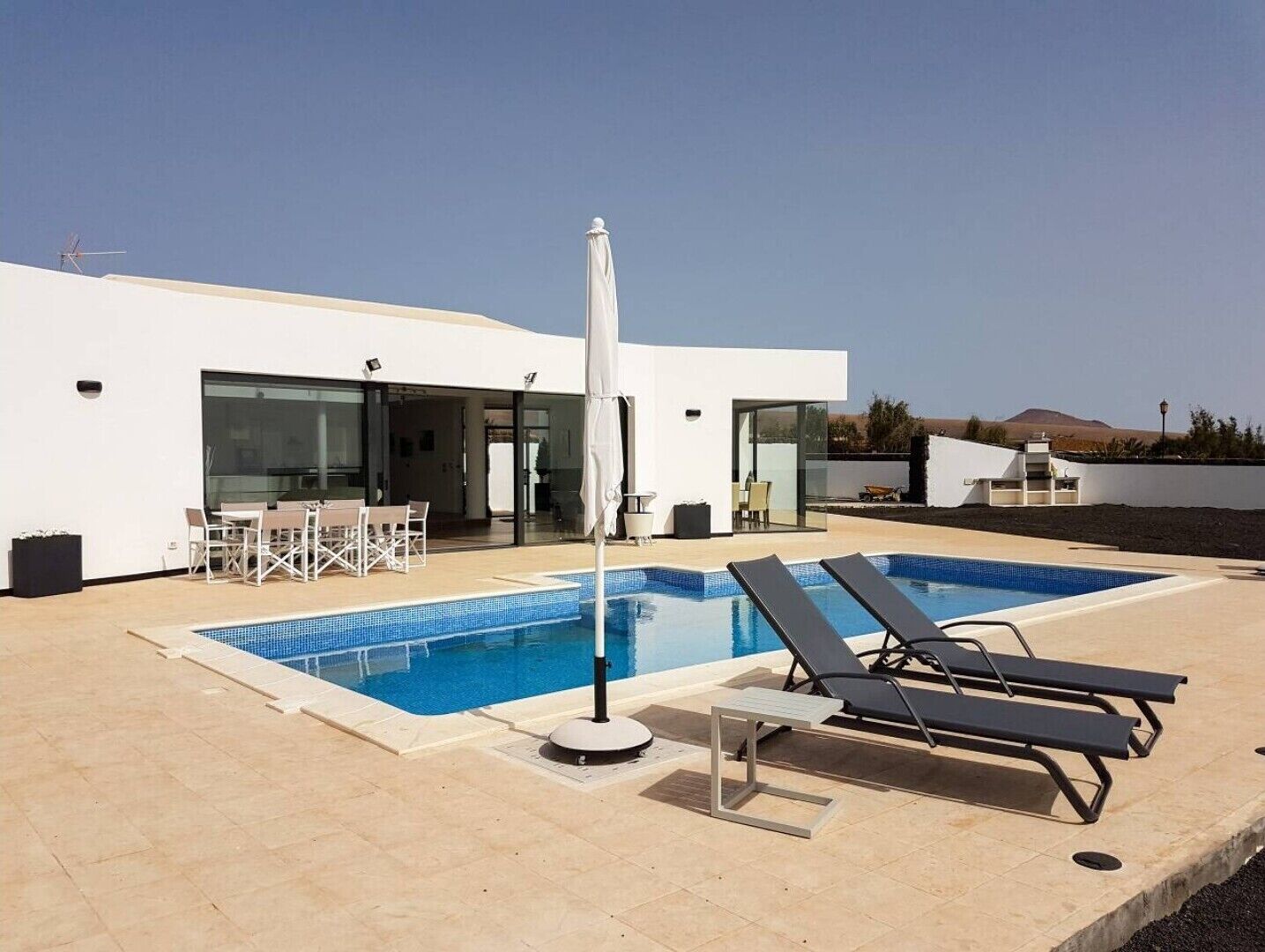 Et oppvarmet basseng