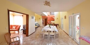 Interior - VILLA RADANI - CHARMING, LUXURIOUS, DISCREET (Trou d'Eau Douce)