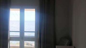 2 chambres, fer et planche Ă  repasser, accĂšs Internet, draps fournis