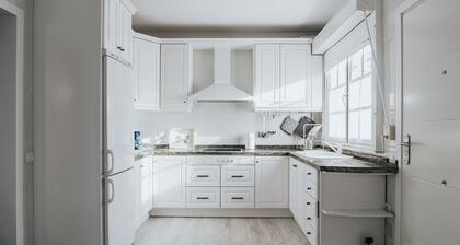 Semi-detached house 5 'walk from the beach