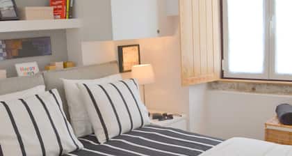 RH FACTORY 15, Lisbon Apartment