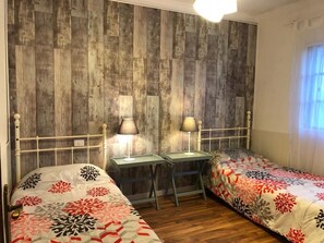 2 chambres, bureau, fer et planche Ă repasser, Wi-Fi gratuit