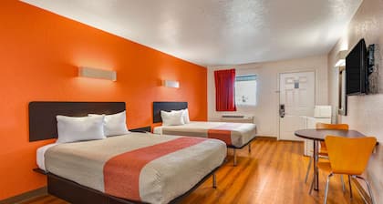 Motel 6 Moultrie, GA