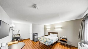 Free WiFi, bed sheets - Motel 6 Moultrie, GA (Moultrie)