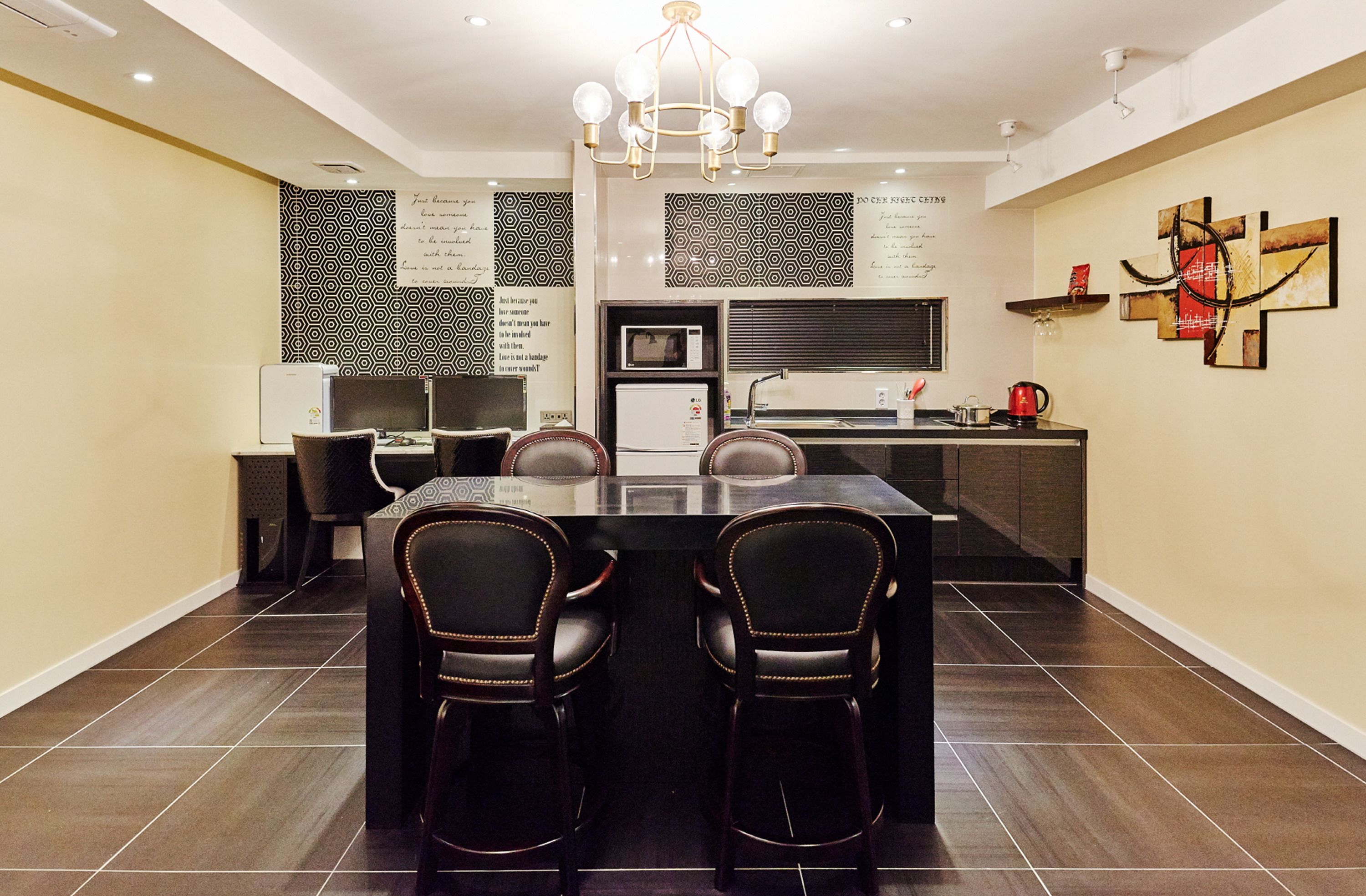 junior suite | in-room dining