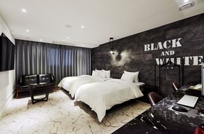 Individually decorated, individually furnished, soundproofing, free WiFi - Hotel The Class (Icheon)