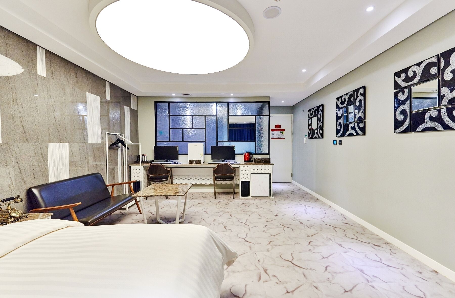 deluxe double room | individually decorated, individually furnished, soundproofing, free wifi