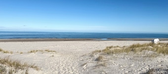 Hav, strand og smukt naturreservat inden for 5 minutters gang