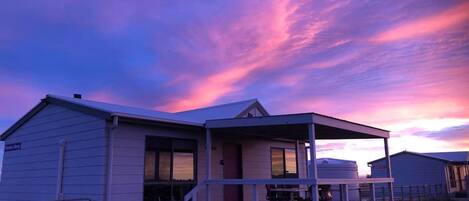 Façade de l’hébergement - soirée/nuit