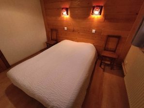3 Schlafzimmer, Bügeleisen/Bügelbrett, Reisekinderbett, kostenloses WLAN