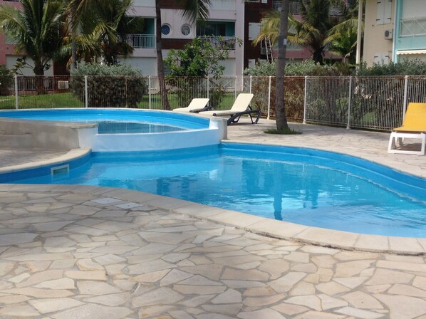 Outdoor pool - Ti-Mabouya-Marin, 2 people, terrace facing the sea, beach 50m away, 2 swimming pools  (SAINT-FRANCOIS)