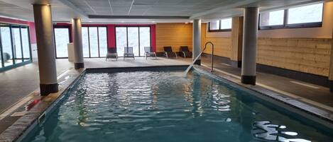 Piscine couverte, piscine chauffée