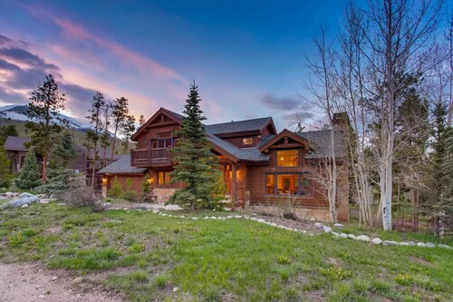 Privater Whirlpool, Trockensauna, 15 Minuten zu Kupfer, auf Rad- und Wanderwegen