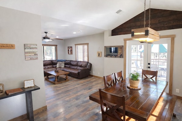 TV, fireplace, video games, DVD player