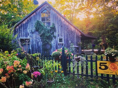 Rustic Charm close to Portland