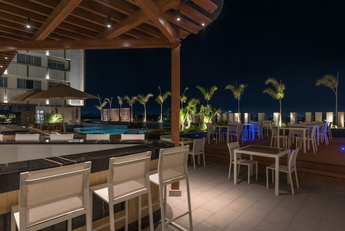 Neelkanth Sarovar Premiere