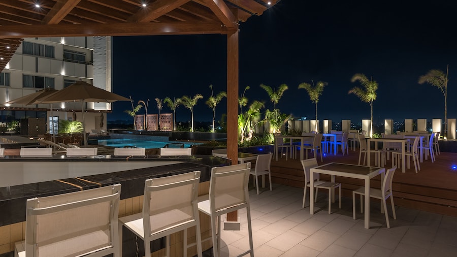 Neelkanth Sarovar Premiere