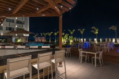 Neelkanth Sarovar Premiere