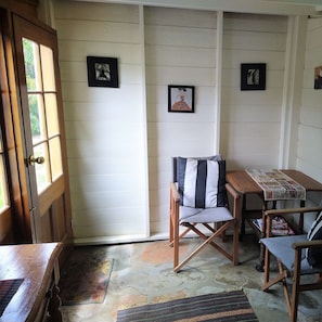 Traditional Cottage | Living area | TV