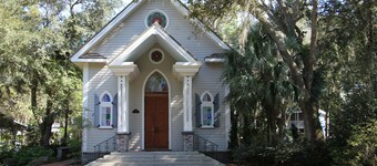 Steinhatchee Landing Resort<br>4BR / 4BA<br>12 personnes dans des lits<br>Parfait pour recevoir