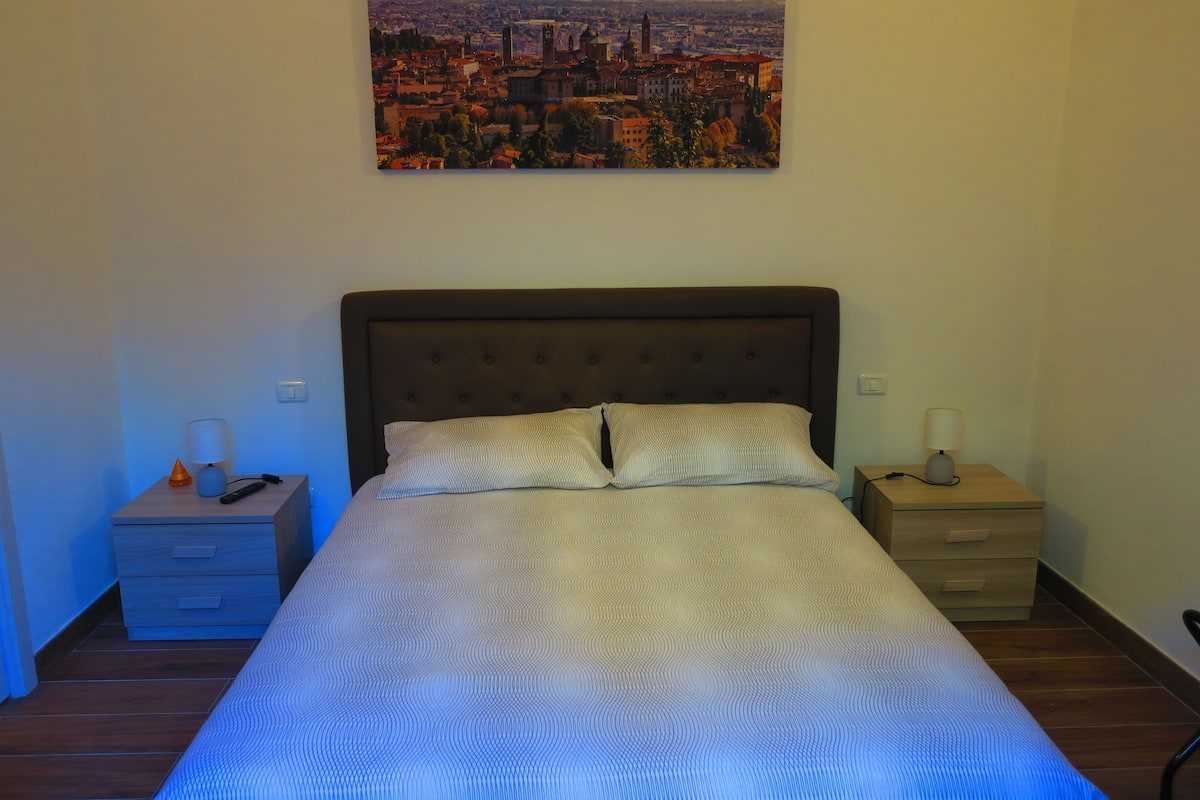 Double Room, Private Bathroom | Premium bedding, desk, blackout drapes, soundproofing
