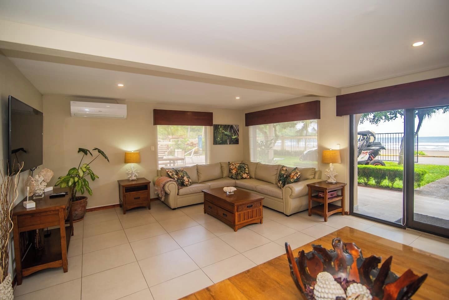 Smart TV, futbolito, tenis de mesa y oficina 