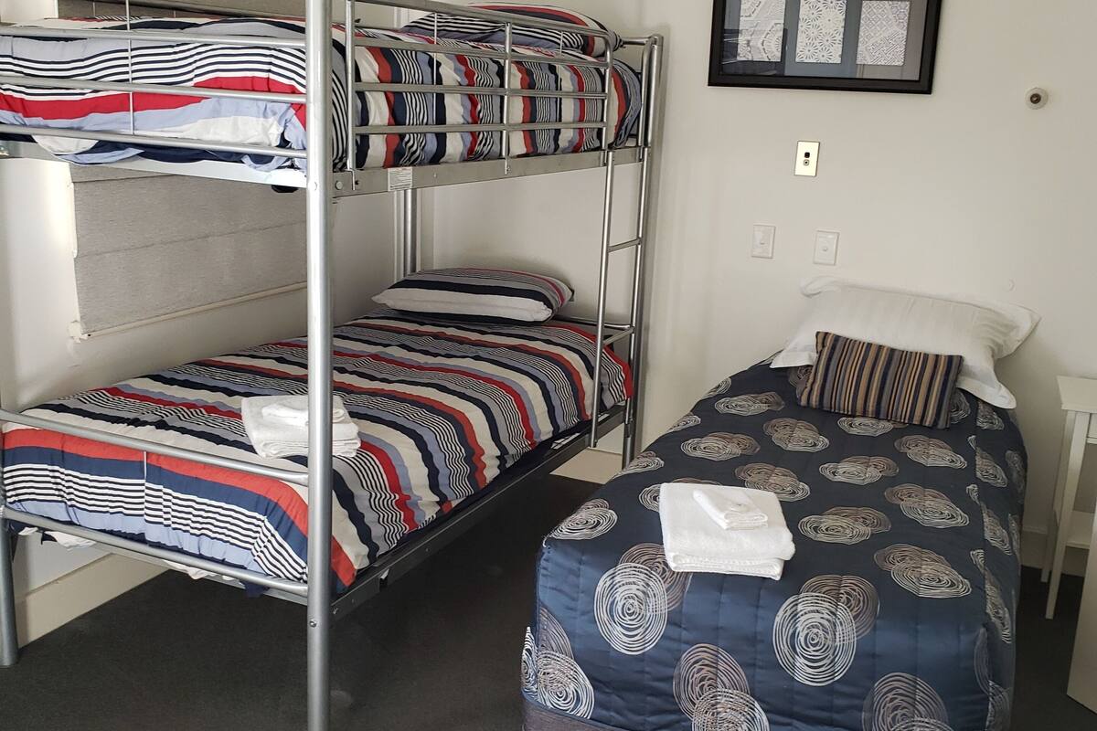 Habitación con 2 camas individuales | Ropa de cama