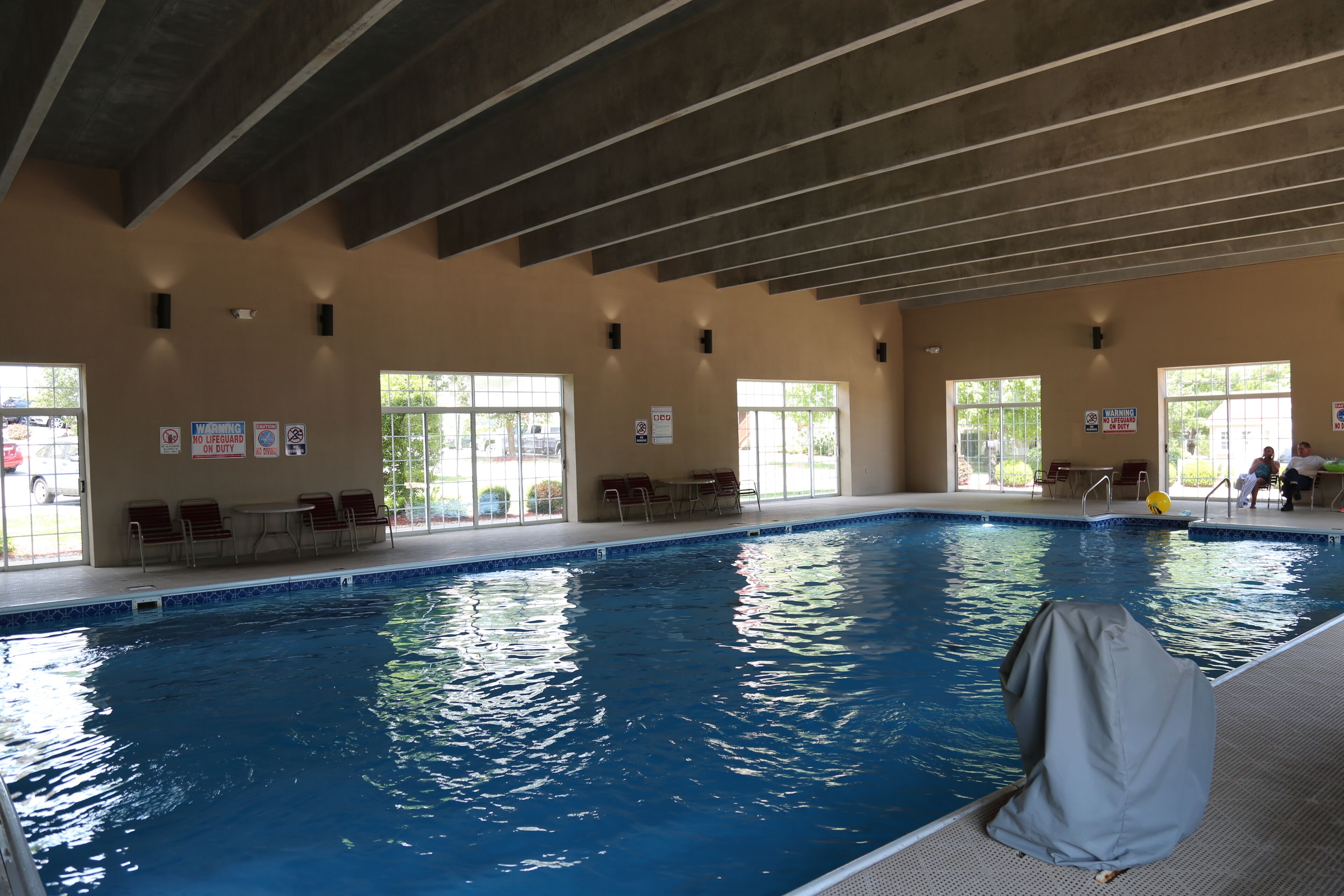 Innenpool, beheizter Pool