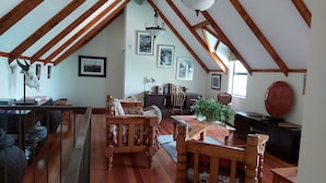 Maison Classique, 4 chambres, cheminée, vue montagne | Coin séjour | Cheminée
