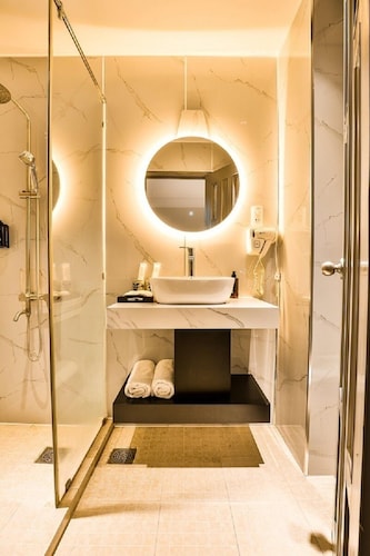 LA PAIX SÀI GÒN - BOUTIQUE HOTEL