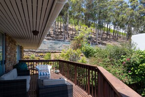 Premier Apartment, 2 Bedrooms | Balcony