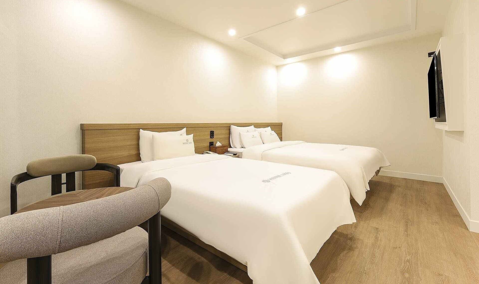 Deluxe Twin Room (B) | Free WiFi