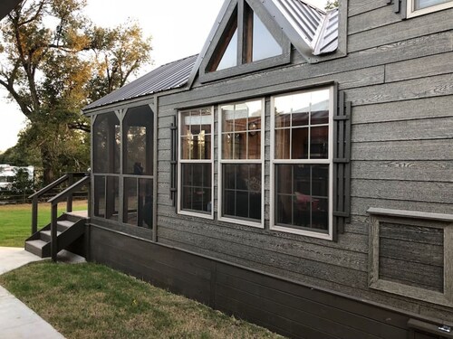 Waynoka Lil' Lodge Two