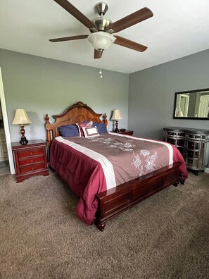 9 bedrooms, free WiFi, bed sheets