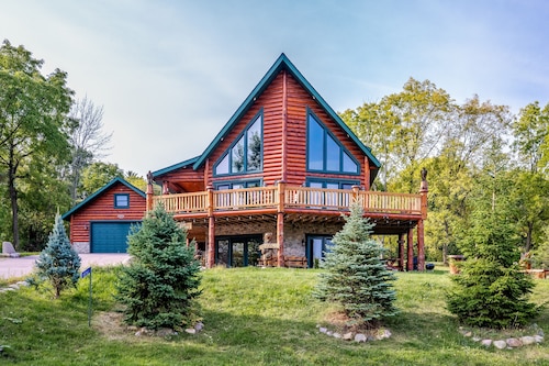 Brand New Cabin For Getaway Vacation - 1 Mile From Devil's Lake And Close Dells