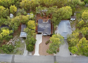 Exterior - 🐋 The Wooden Whale: Prof-designed 3br 2ba Oak Island retreat! Sleeps 6 🐋  (Oak Island)