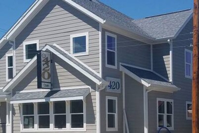 Apartment 201 · Campus Access, Downtown delight on Restaurant Row