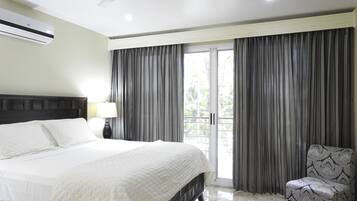 2 bedrooms, iron/ironing board, internet, bed sheets