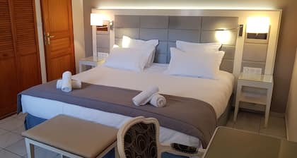 Logis HĂTEL L'ENVIE DES METS