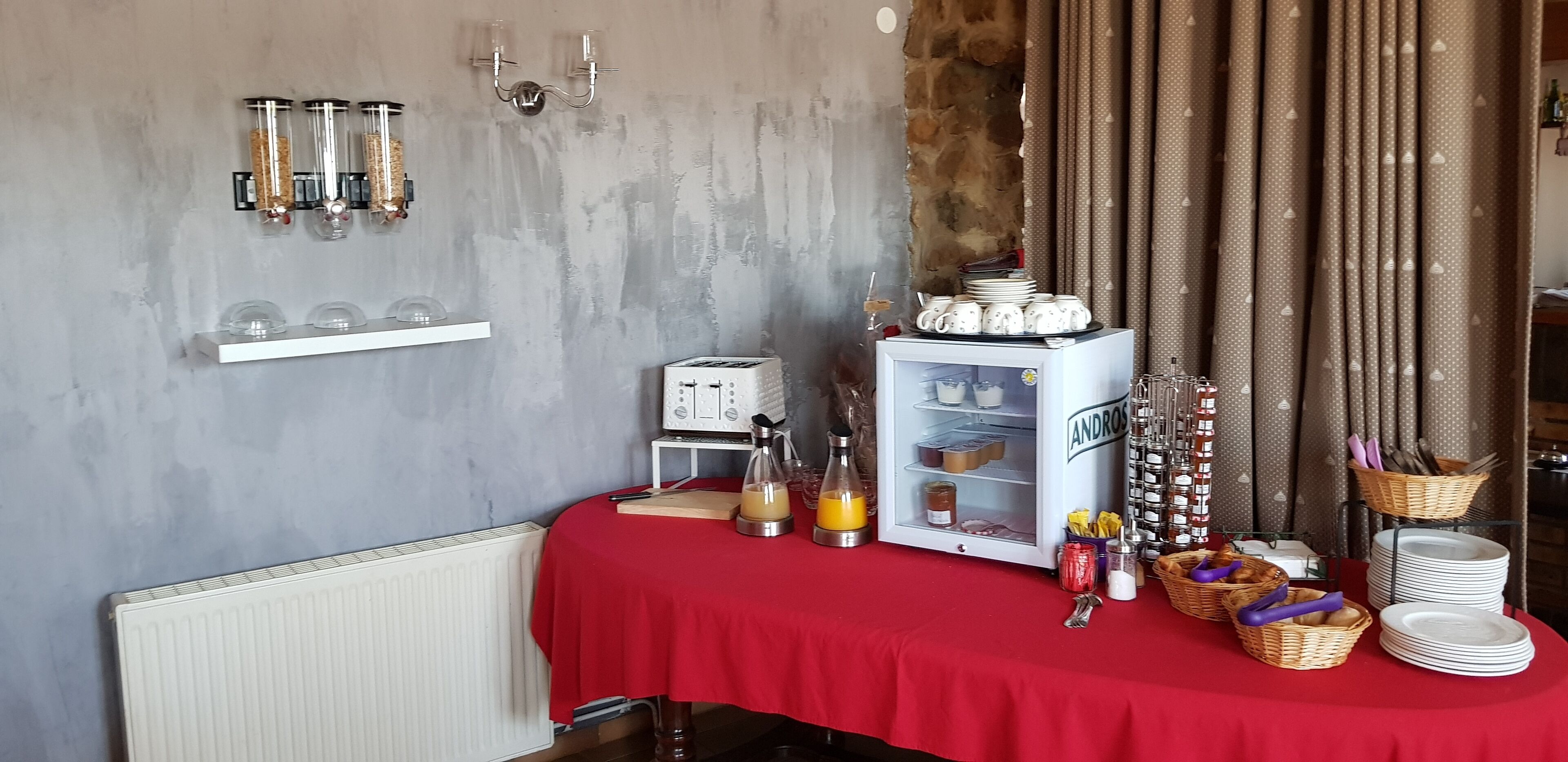 daily buffet breakfast (eur 10 per person)