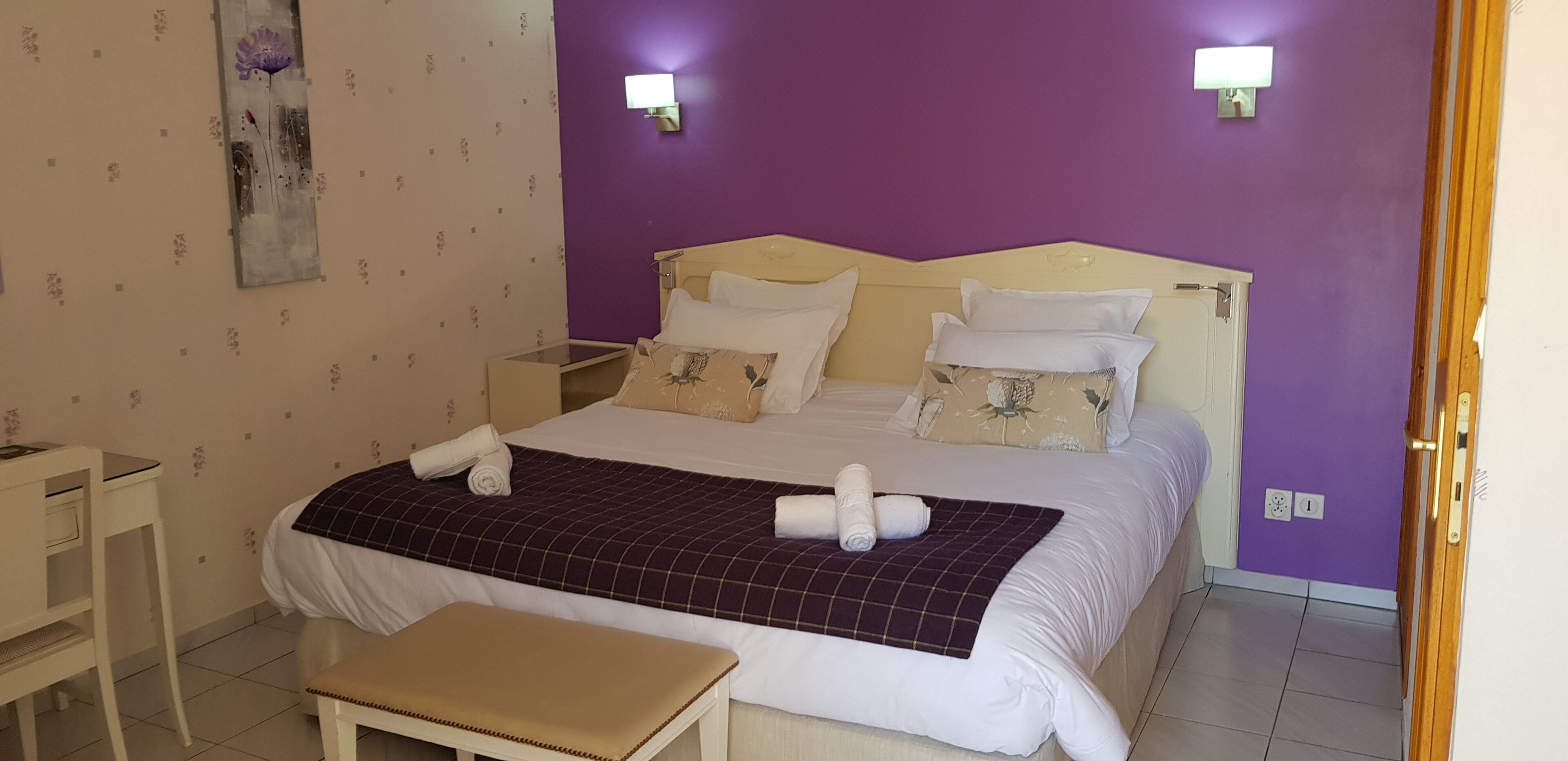 standard double room, 1 double bed, non smoking | desk, soundproofing, free wifi, bed sheets