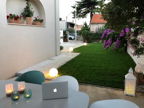 Garden - The Bridge Casa Luxury Apartments (Zadar)