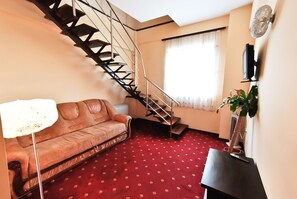 Apartment, 1 Bedroom | Minibar, soundproofing, free WiFi - Hotel Magic Trivale (Mosoaia)