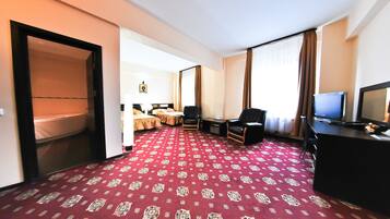 Comfort Double or Twin Room | Minibar, soundproofing, free WiFi